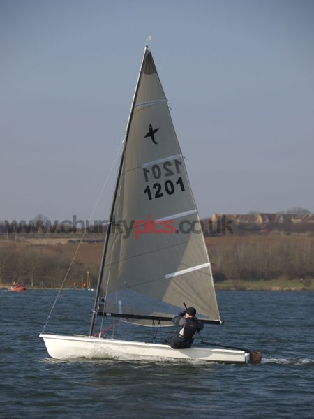 E3161223.jpg