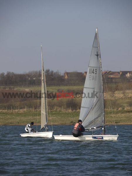 E3161228.jpg