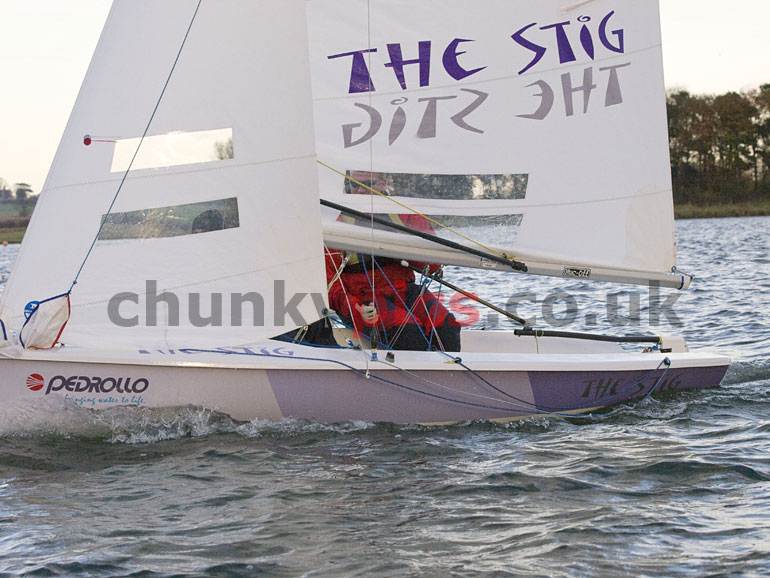 E3228334.jpg