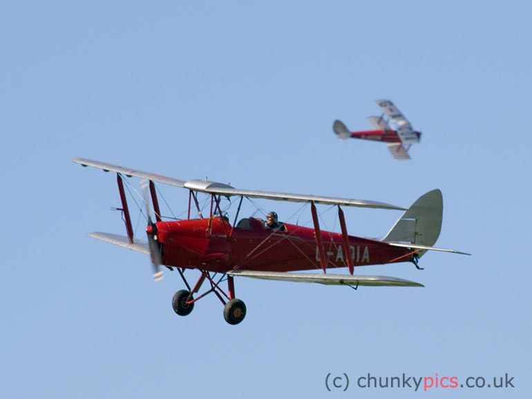 E3246924.jpg