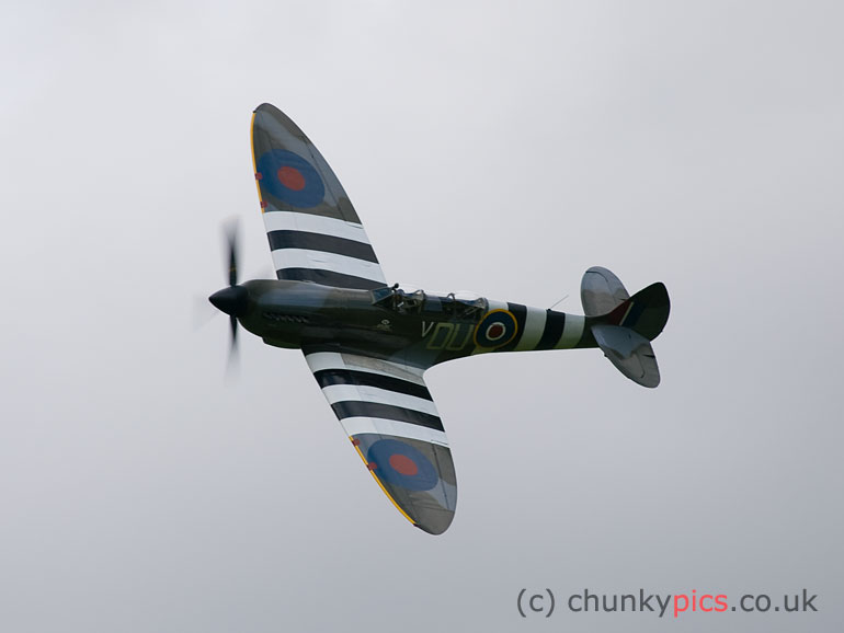 E3247117.jpg