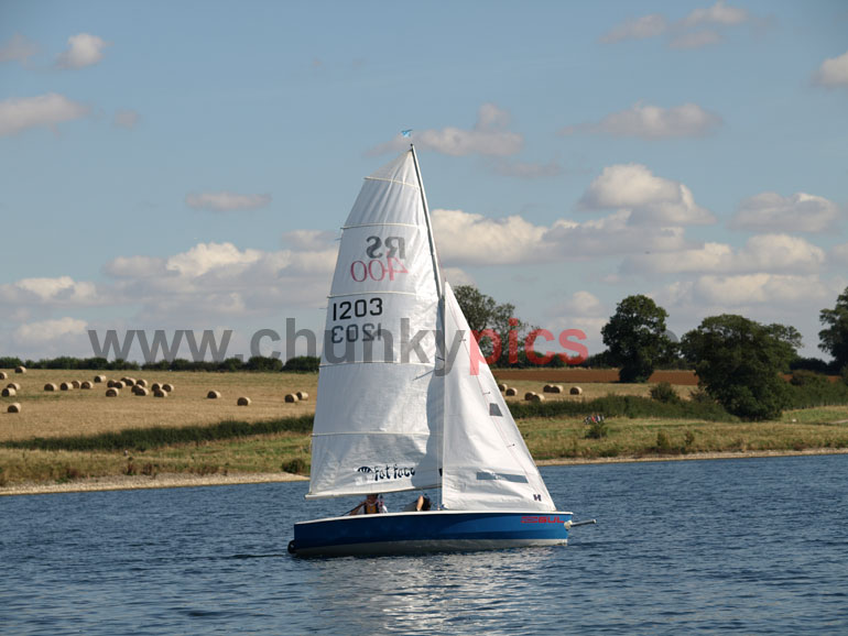 E5151633.jpg