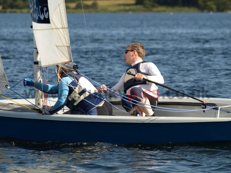 E5151717.jpg