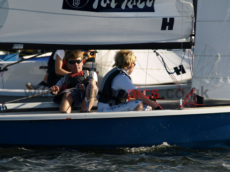 E5151729.jpg