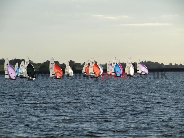 E5151753.jpg